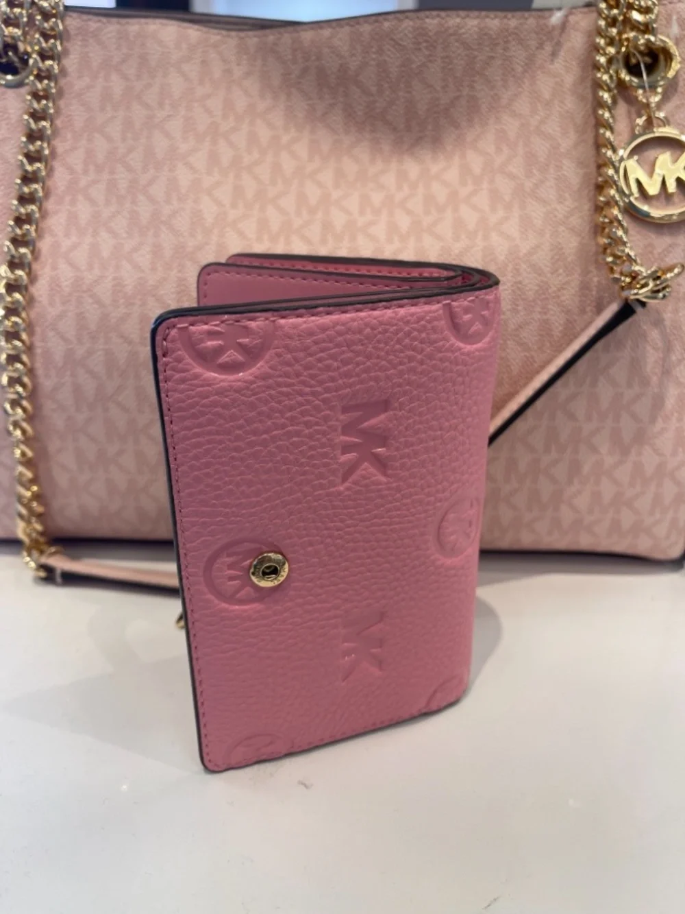 MICHAEL KORS Jet Set Travel Medium Logo Debossed Billfold Wallet Carnation  NWT